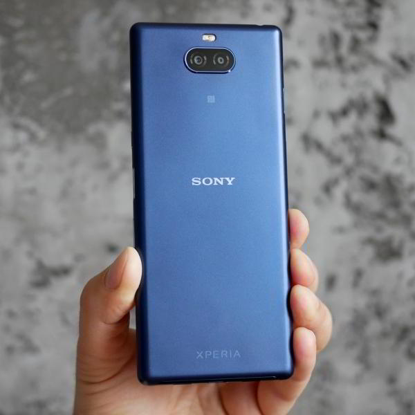 Обзор смартфона Sony Xperia 10: сверхвысокий или сверхширокий?