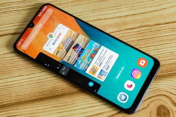 Обзор Samsung Galaxy A30 — самый сбалансированный середнячок?