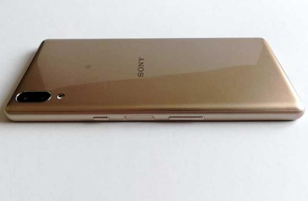 Обзор Sony Xperia L3: бюджетного и неоднозначного смартфона