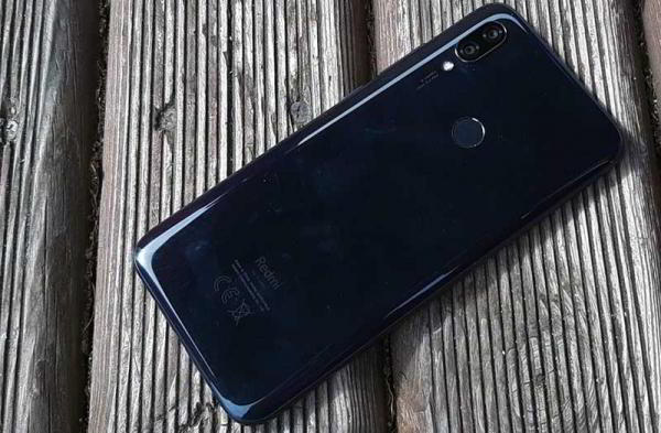Обзор Xiaomi Redmi 7: по-прежнему отличного бюджетного телефона