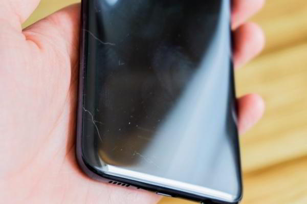 Обзор Samsung Galaxy A30 — самый сбалансированный середнячок?
