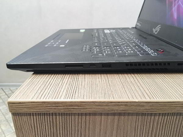 Обзор ноутбука ASUS ROG Strix Scar II GL704GW: любые игры по плечу