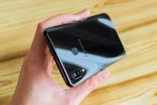 Обзор Samsung Galaxy A30 — самый сбалансированный середнячок?