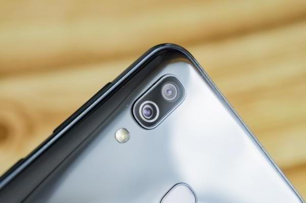 Обзор Samsung Galaxy A30 — самый сбалансированный середнячок?