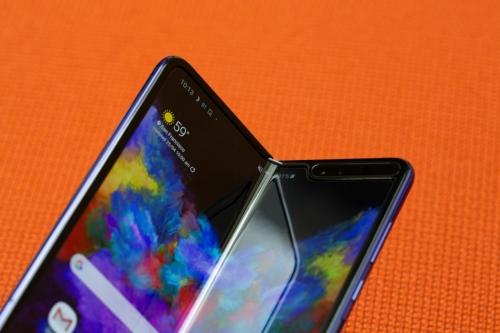 Galaxy Fold, take two: Samsung's foldable phone now sells in September Galaxy Fold, take two: Samsung's foldable phone now sells in September