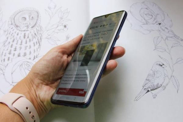Обзор смартфона ZTE Axon 10 Pro: почти как флагман, но вдвое дешевле