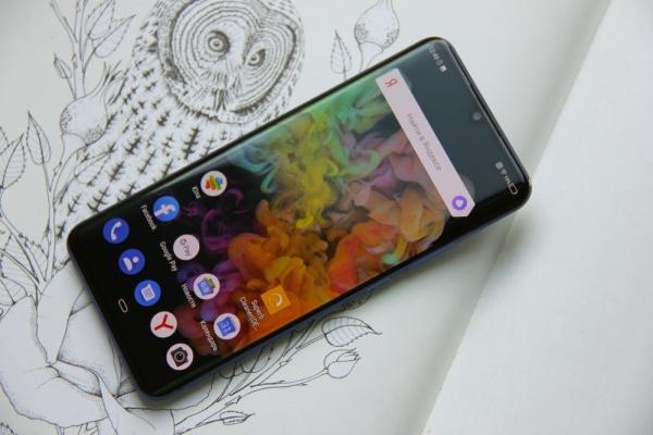 Обзор смартфона ZTE Axon 10 Pro: почти как флагман, но вдвое дешевле